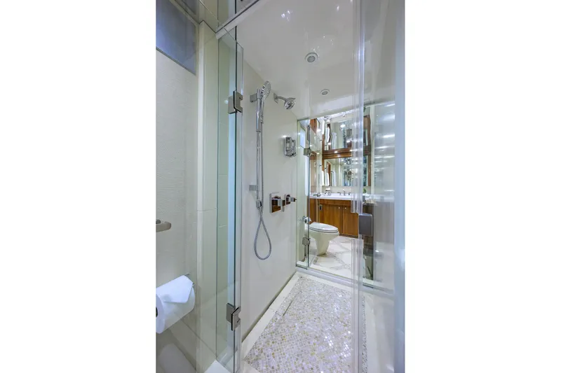 Speculator Yacht Photos Pics Viking 92 SPECULATOR - Master Stateroom Ensuite Head