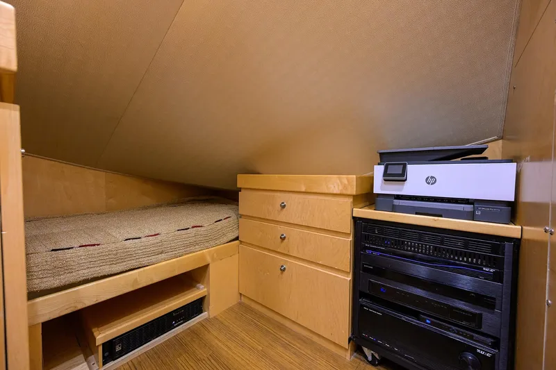 Speculator Yacht Photos Pics Viking 92 SPECULATOR - Pantry Bunk Room