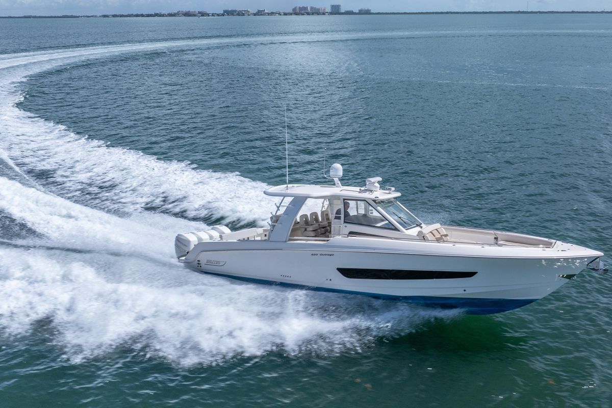 2018 Boston Whaler 42 