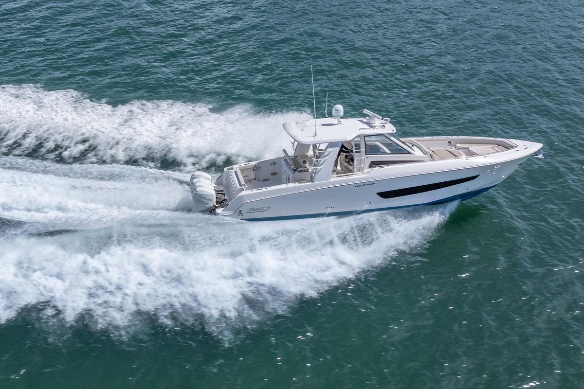 2018 Boston Whaler 42 