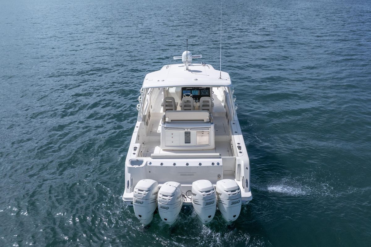 2018 Boston Whaler 42 