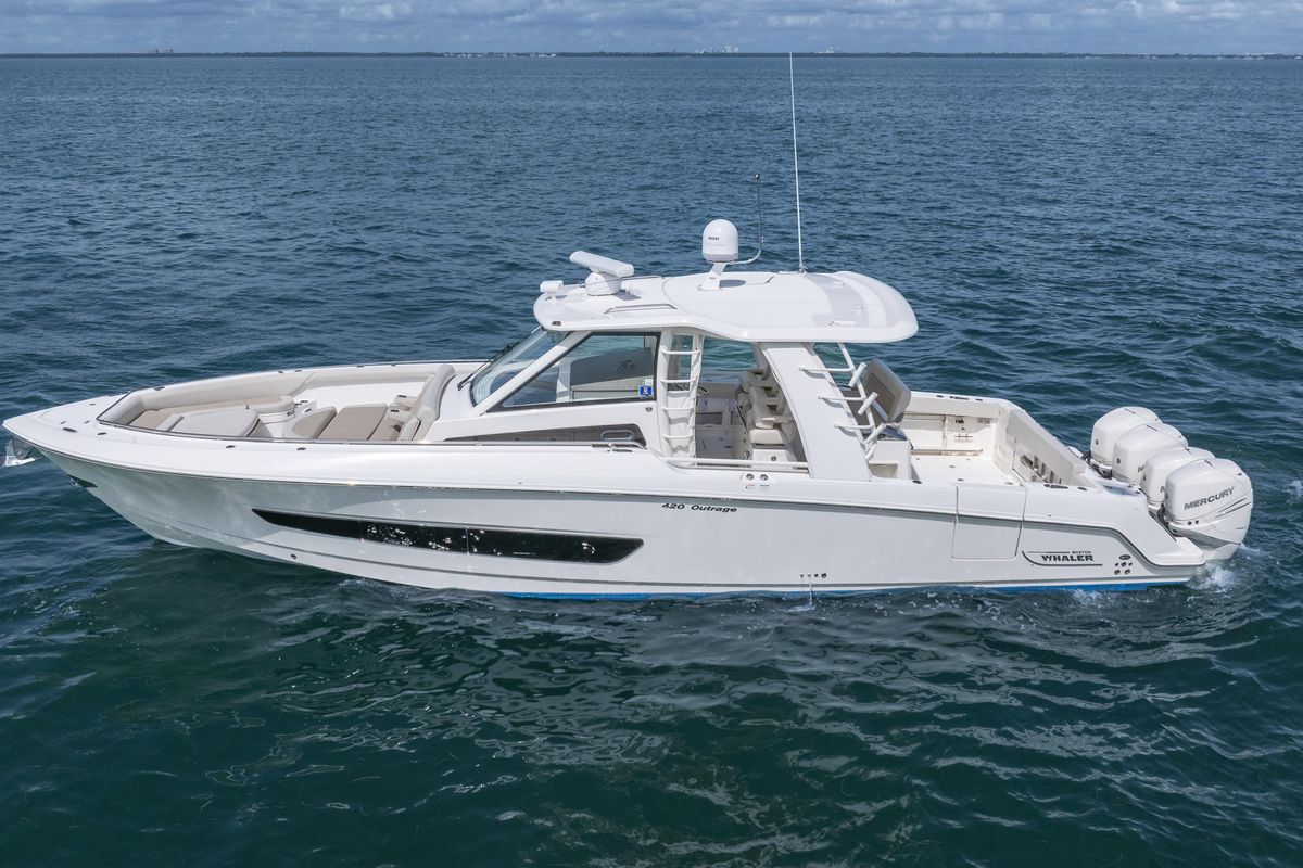 2018 Boston Whaler 42 