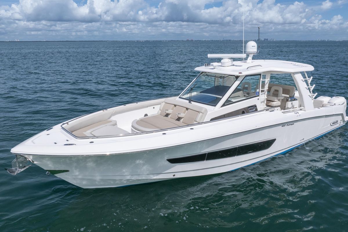 2018 Boston Whaler 42 