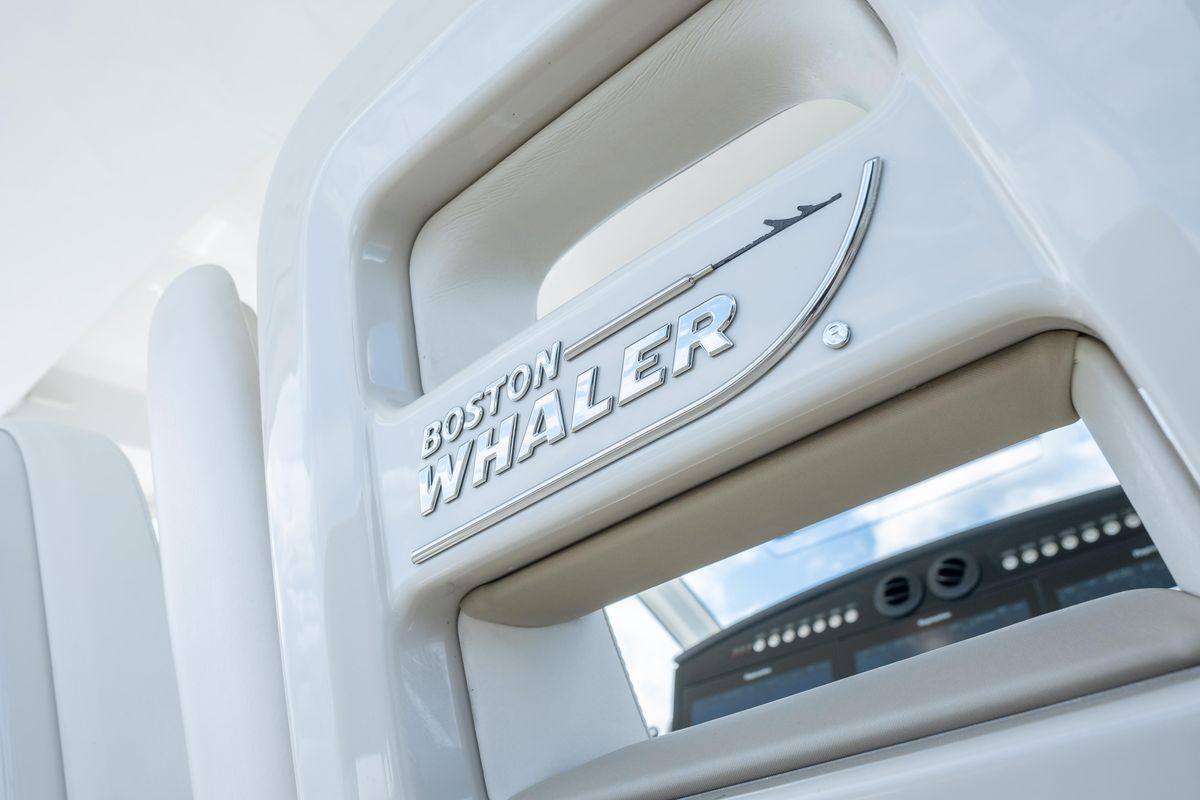 2018 Boston Whaler 42 