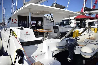 Fountaine Pajot Lucia 40