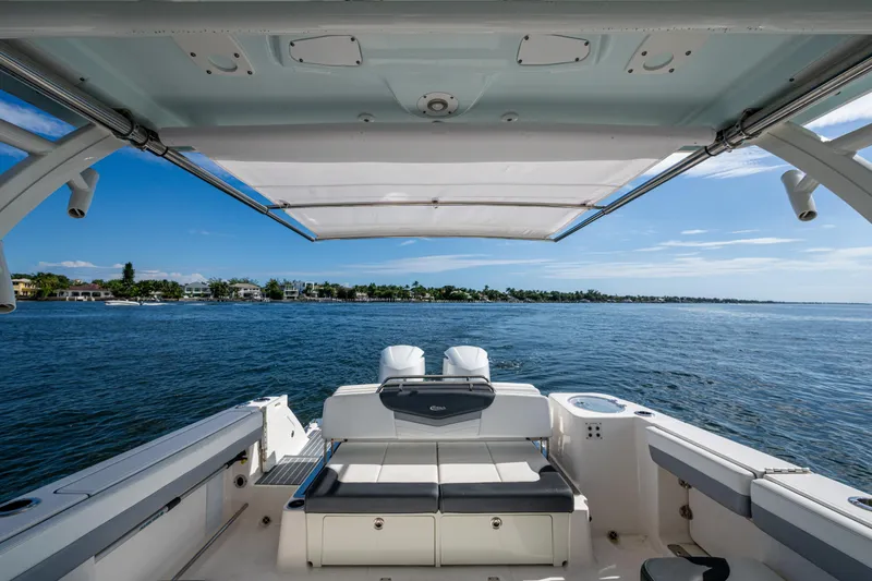  Yacht Photos Pics 2020 Robalo R317 Dual Console boat with spacious seating and ocean view.