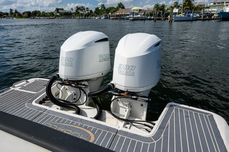  Yacht Photos Pics 2020 Robalo R317 Dual Console with twin Yamaha 300 engines on water.