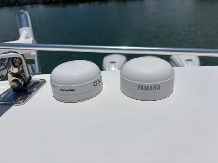  Yacht Photos Pics 2023 EVERGLADES 395 CC - Image 65