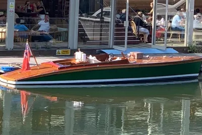 1952 Andrews 25 Slipper Launch