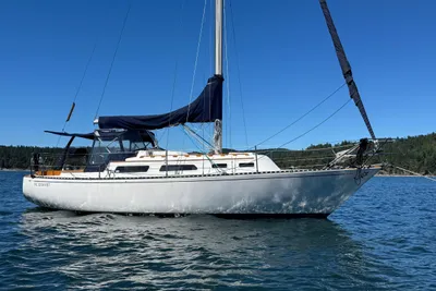 Islander 30 Mark II