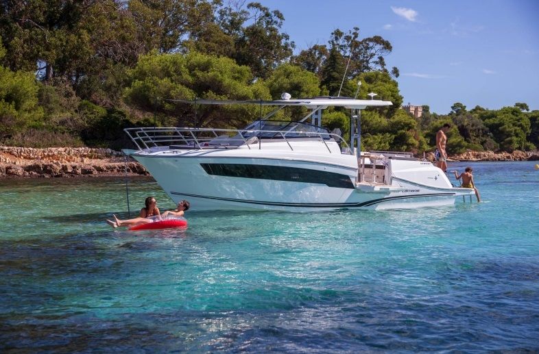 2025 Jeanneau Cap Camarat 10.5 WA Serie 2