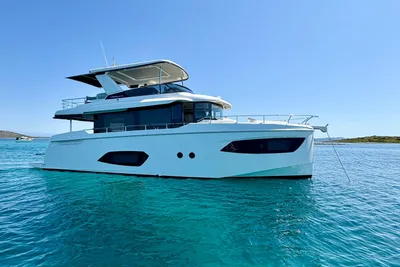 2024 Absolute NAVETTA 52