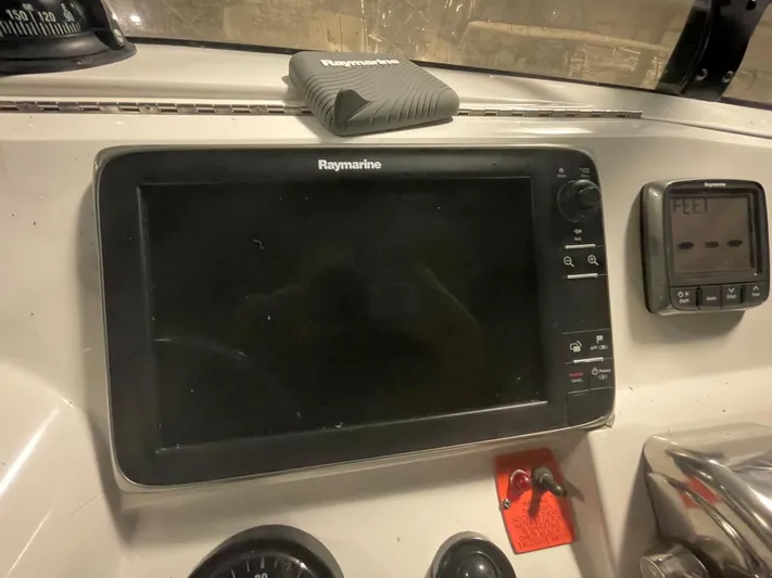 Desparado Yacht Photos Pics 