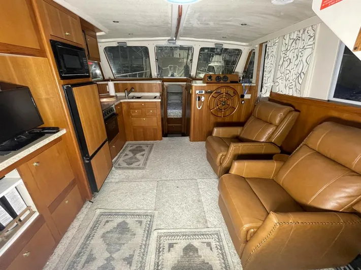 Desparado Yacht Photos Pics 