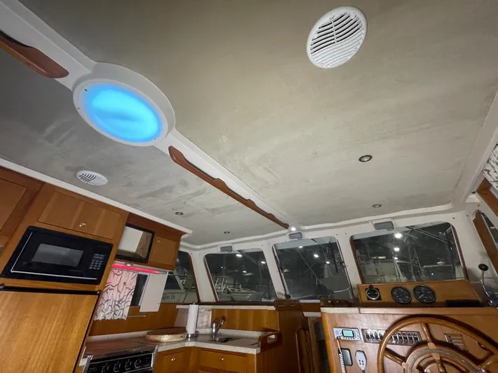 Desparado Yacht Photos Pics 