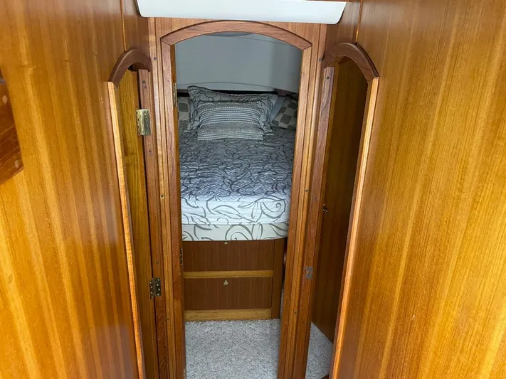 Desparado Yacht Photos Pics 