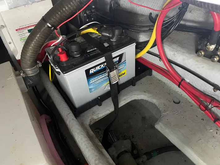 Desparado Yacht Photos Pics 