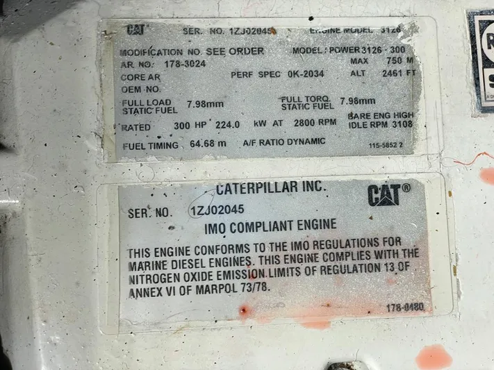 Desparado Yacht Photos Pics 