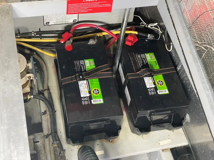 Desparado Yacht Photos Pics 