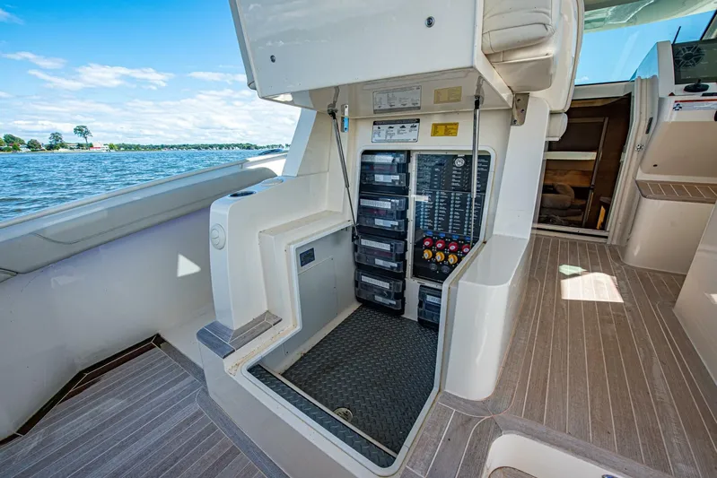 Keep It Yacht Photos Pics 2021 Scout 530 Lxf - Image 41