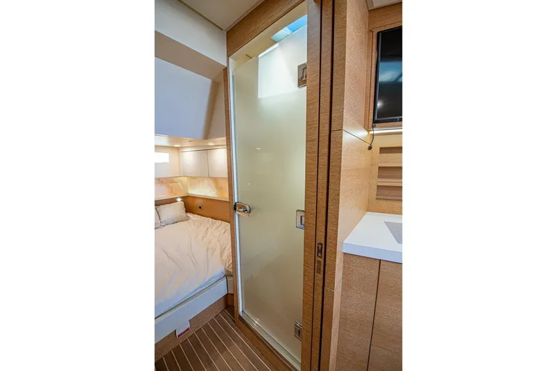 Keep It Yacht Photos Pics 2021 Scout 530 Lxf - Image 56