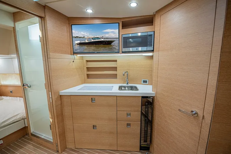 Keep It Yacht Photos Pics 2021 Scout 530 Lxf - Image 54