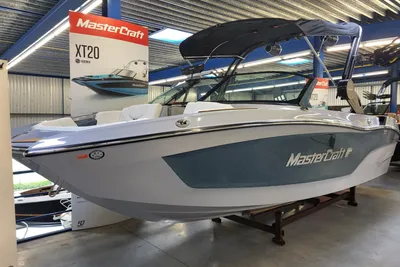 2025 MasterCraft XT20