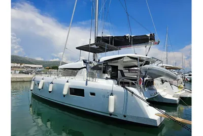 2022 Lagoon 42