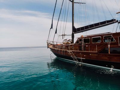 Yacht