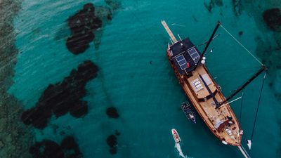 Yacht