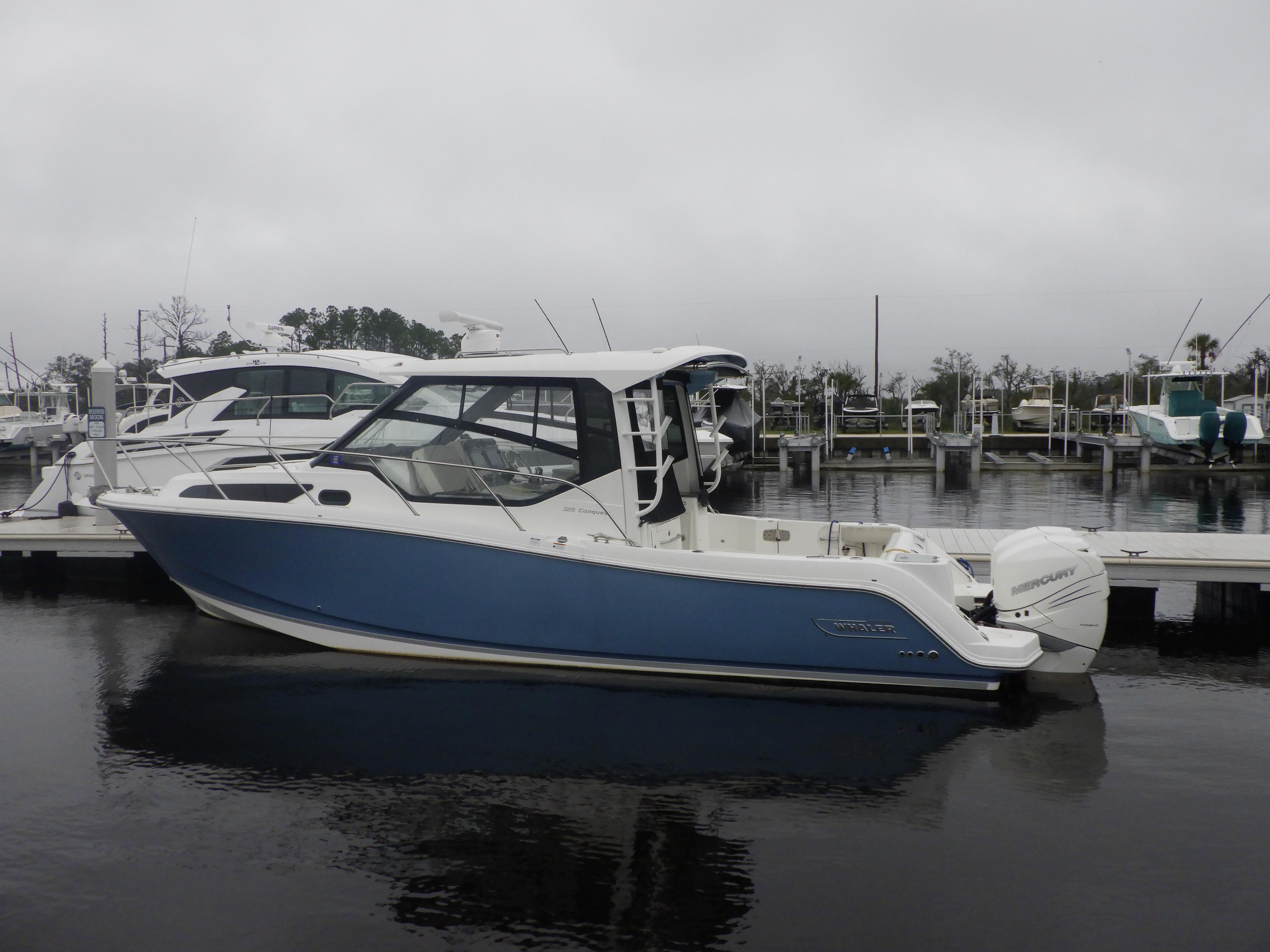 2020 Boston Whaler 325 Conquest Walkaround for sale - YachtWorld