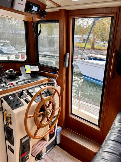 Sea Duck II Yacht Photos Pics 