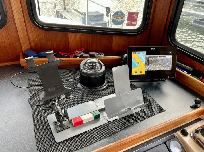 Sea Duck II Yacht Photos Pics 