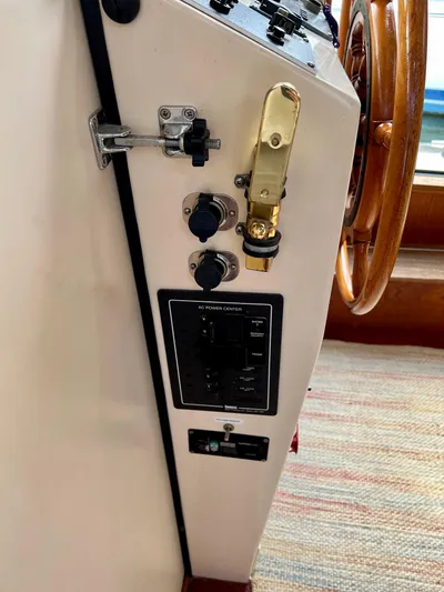 Sea Duck II Yacht Photos Pics 