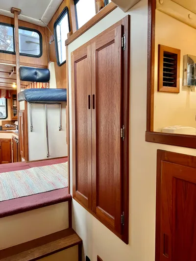 Sea Duck II Yacht Photos Pics 