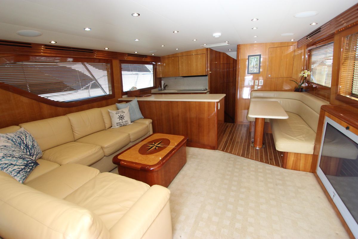 2004 Hatteras 60 