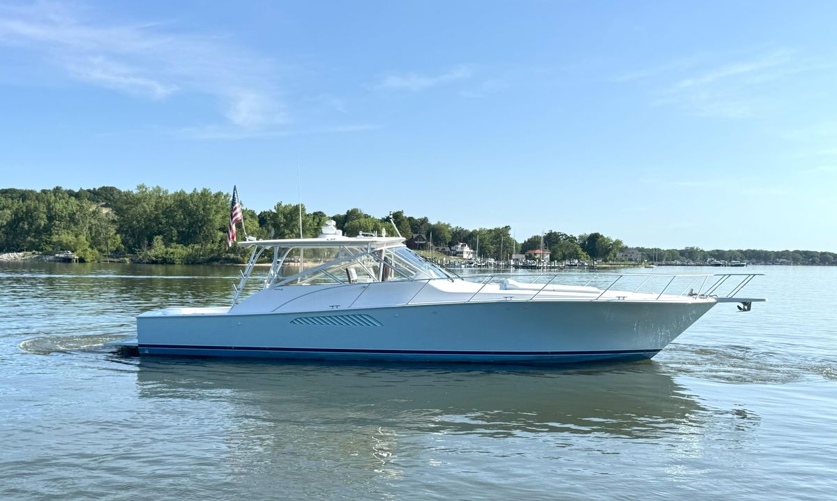 2007 Viking 52 
