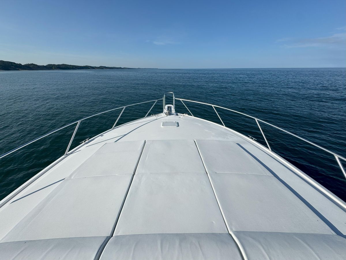 2007 Viking 52 