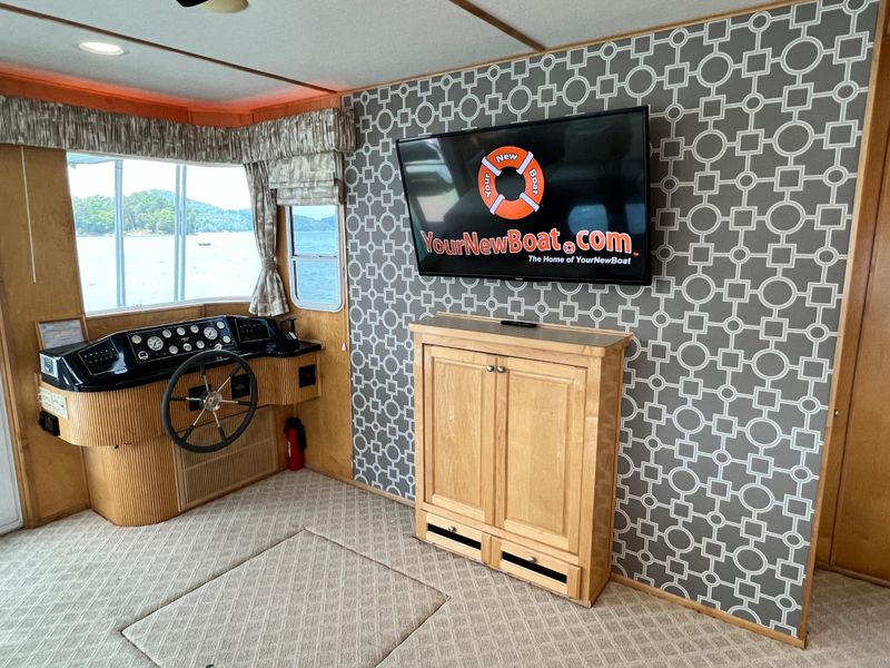 2001 Horizon 16 x 70 WB Houseboat & Dock
