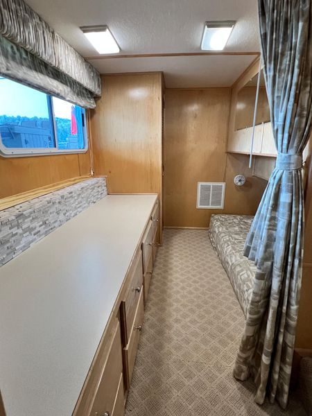 2001 Horizon 16 x 70 WB Houseboat & Dock