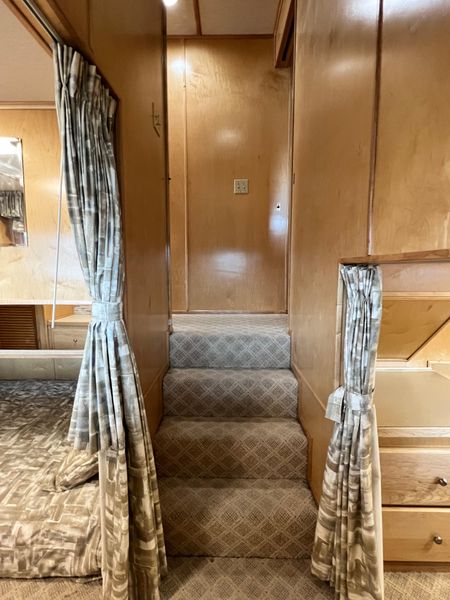 2001 Horizon 16 x 70 WB Houseboat & Dock