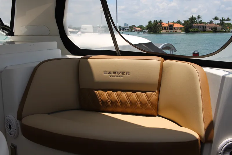 Social Distancing Yacht Photos Pics 2006 Carver 560 Voyager yacht interior with tan leather seating.