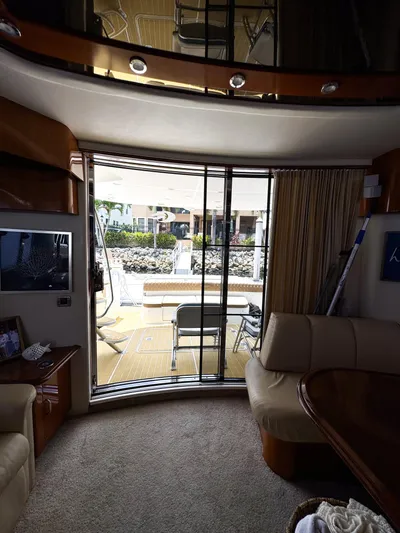 Social Distancing Yacht Photos Pics Interior view of 2006 Carver 560 Voyager yacht with sliding glass door.