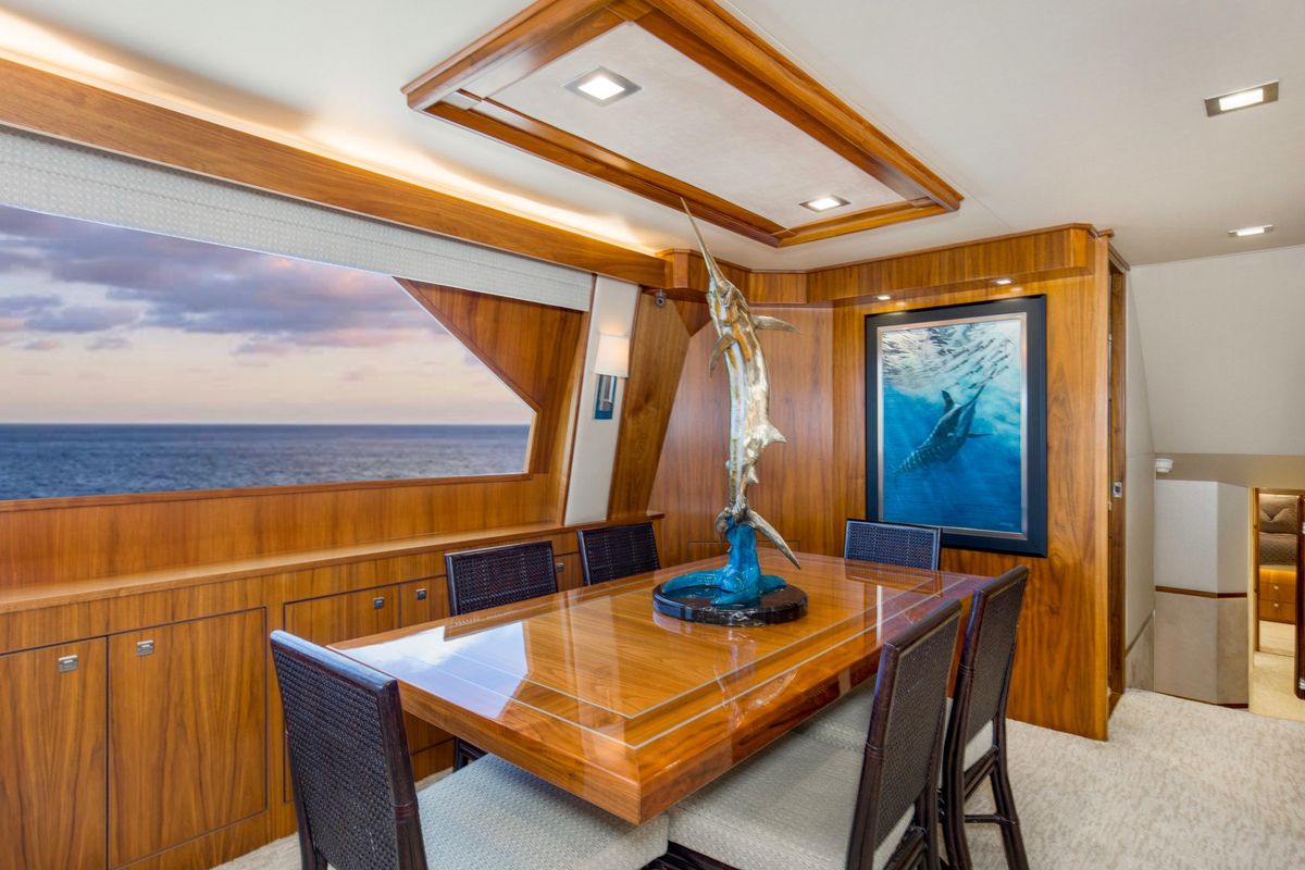2016 Viking 92 