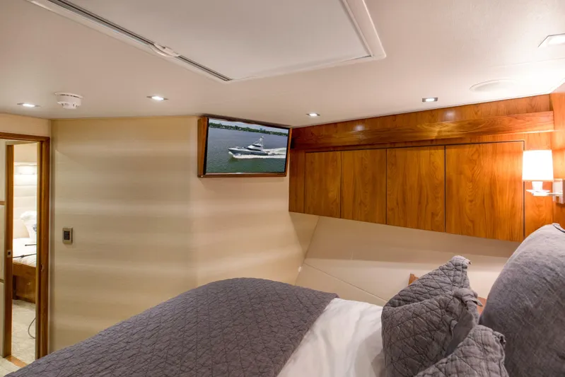 Touche Yacht Photos Pics 2016 92 Viking Enclosed Bridge Touché Forward Stateroom