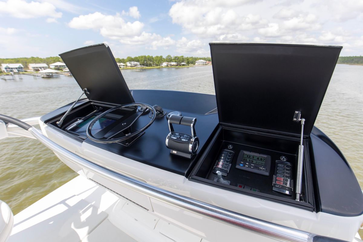 2016 Viking 92 