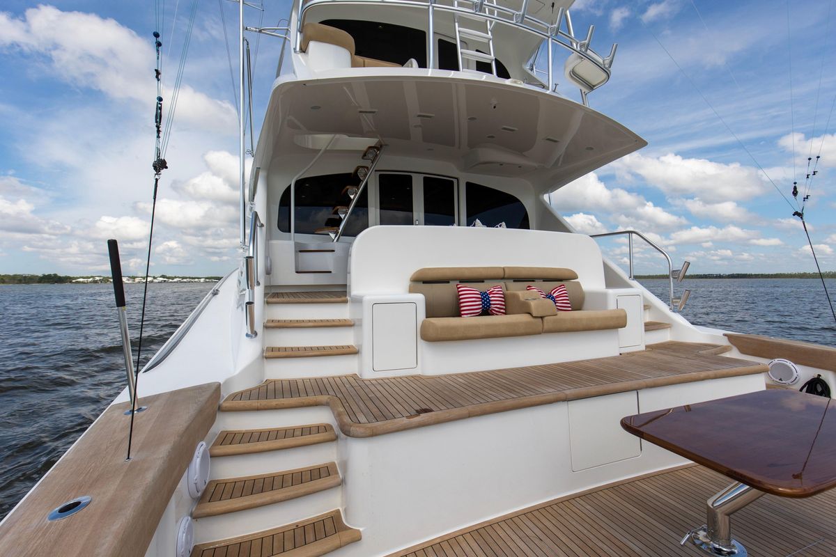 2016 Viking 92 