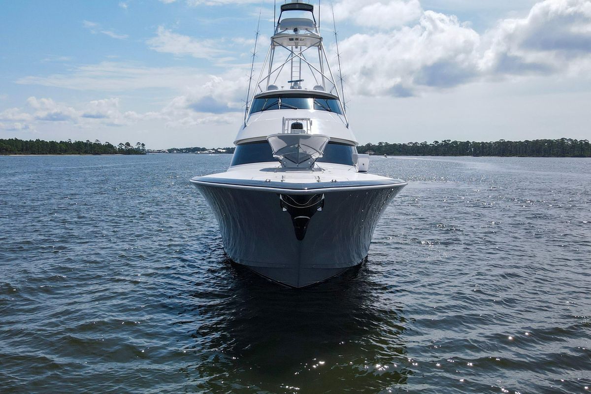2016 Viking 92 