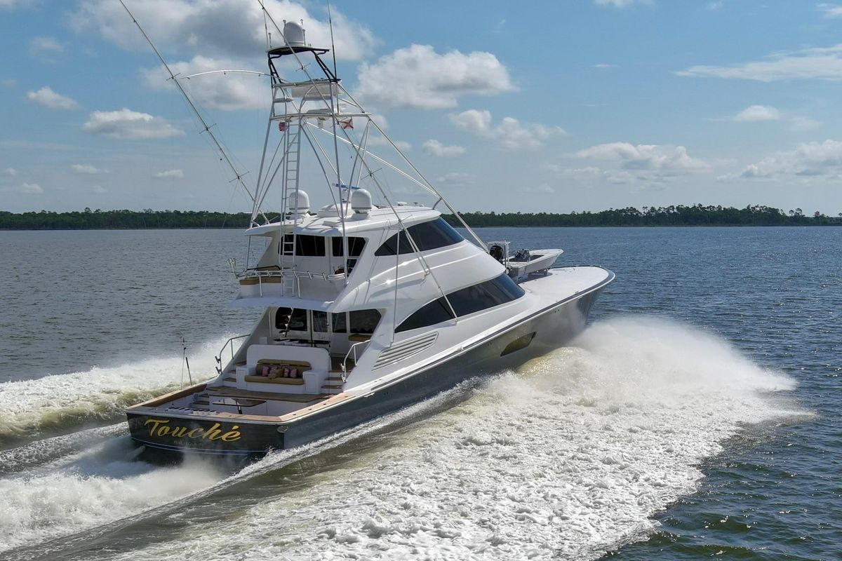 2016 Viking 92 