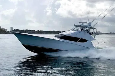 Hatteras GT60